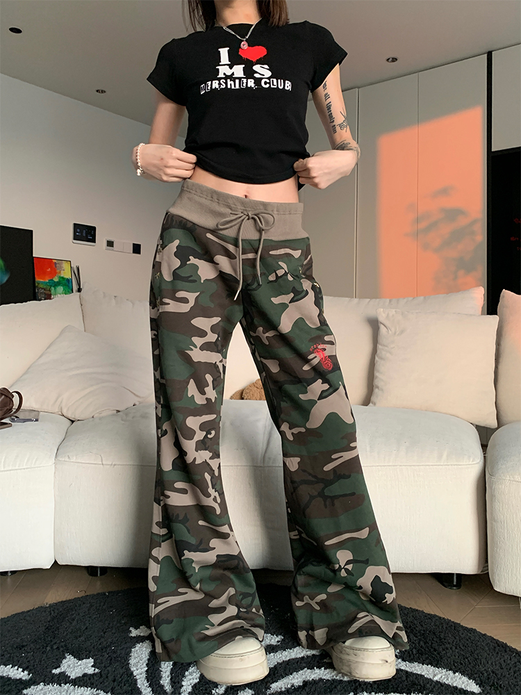 Color-Block Camouflage Hoodie & Slim-Fit Long Pants Two-Piece Set for Women - Vintage Style Sportswear Outfit