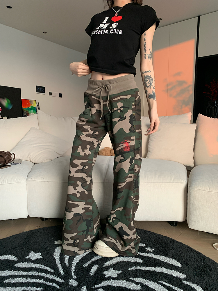 Color-Block Camouflage Hoodie & Slim-Fit Long Pants Two-Piece Set for Women - Vintage Style Sportswear Outfit