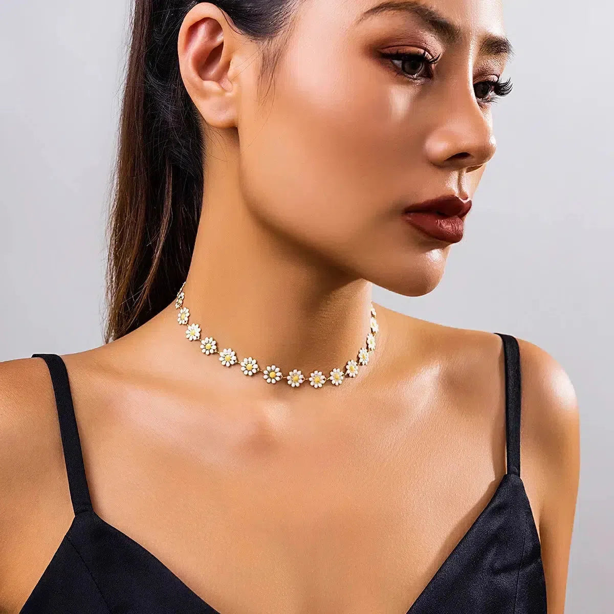 Daisy Choker Necklace Daisy Choker Necklace