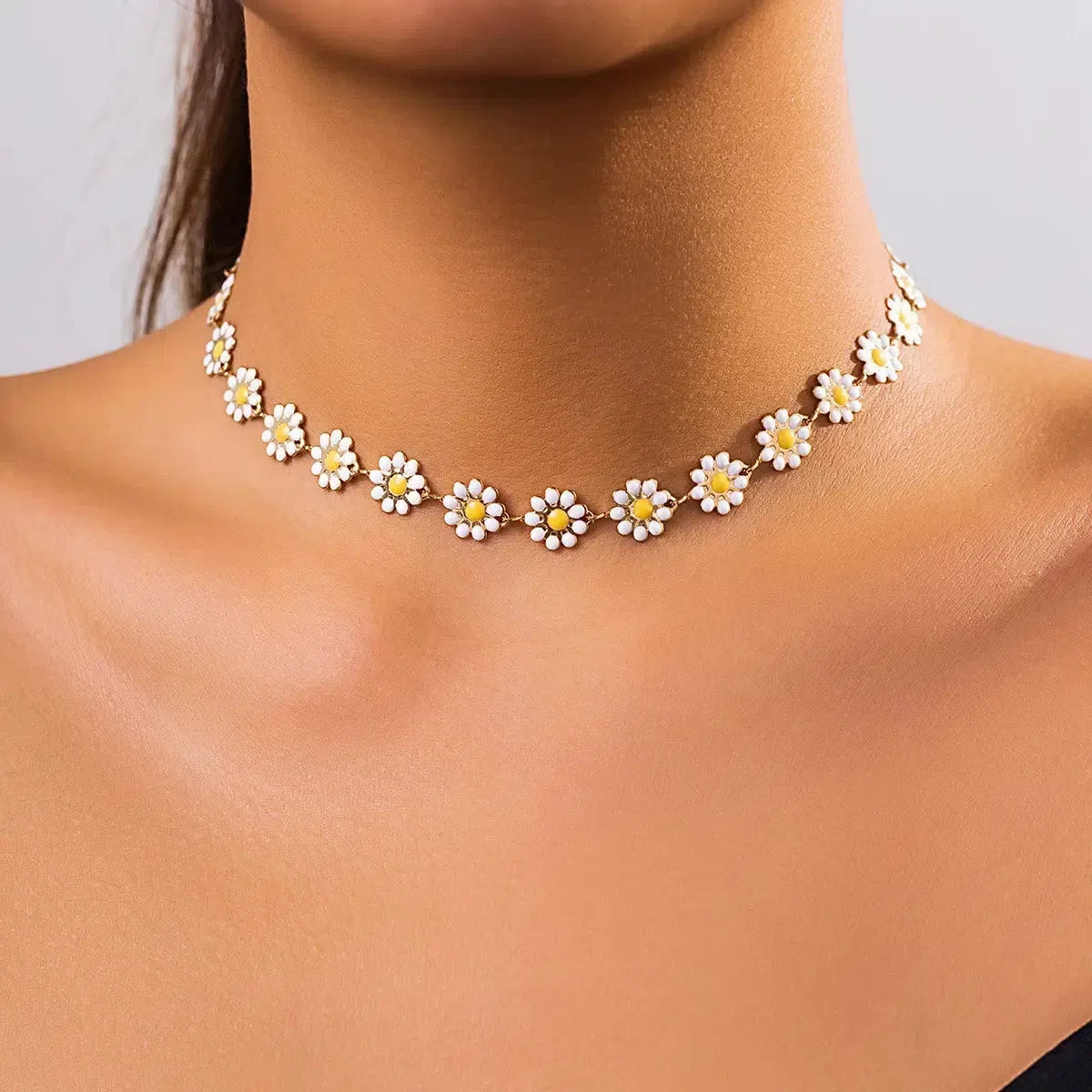 Daisy Choker Necklace Daisy Choker Necklace