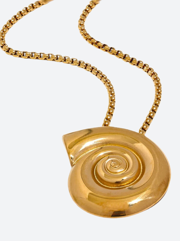 Gold Sea Shell Necklace & Earrings Gold Sea Shell Necklace & Earrings