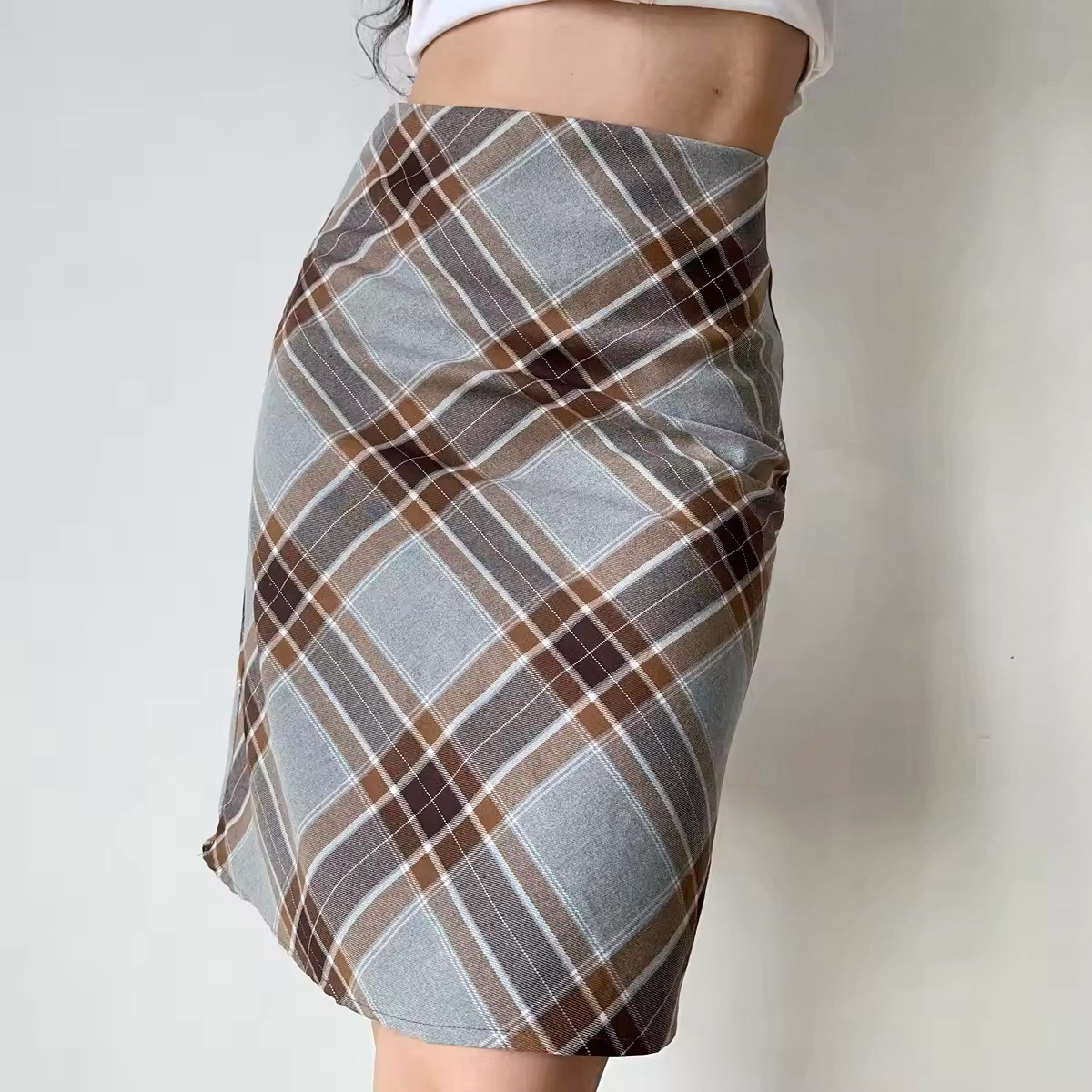 High-Waisted Color-Blocking Plaid A-Line Skirt for Women - Retro European American Style Short Bodycon Fashion