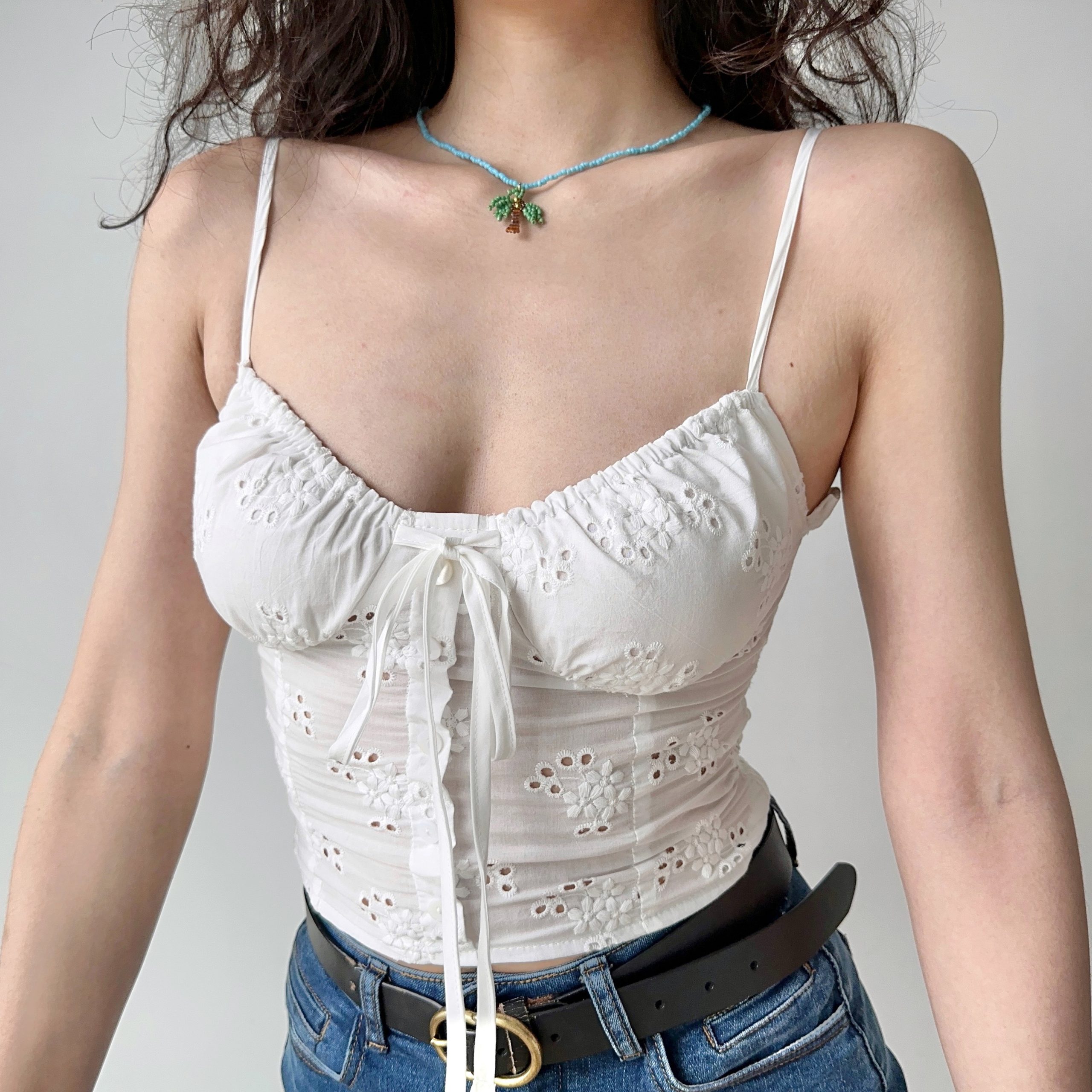 Hollow Flower White Camisole - Women's Summer Slim Fit Sexy Top for European and American Style, Perfect for Y2K and Korean Fashion Hollow Flower White Camisole - Women's Summer Slim Fit Sexy Top for European and American Style, Perfect for Y2K and Korean Fashion