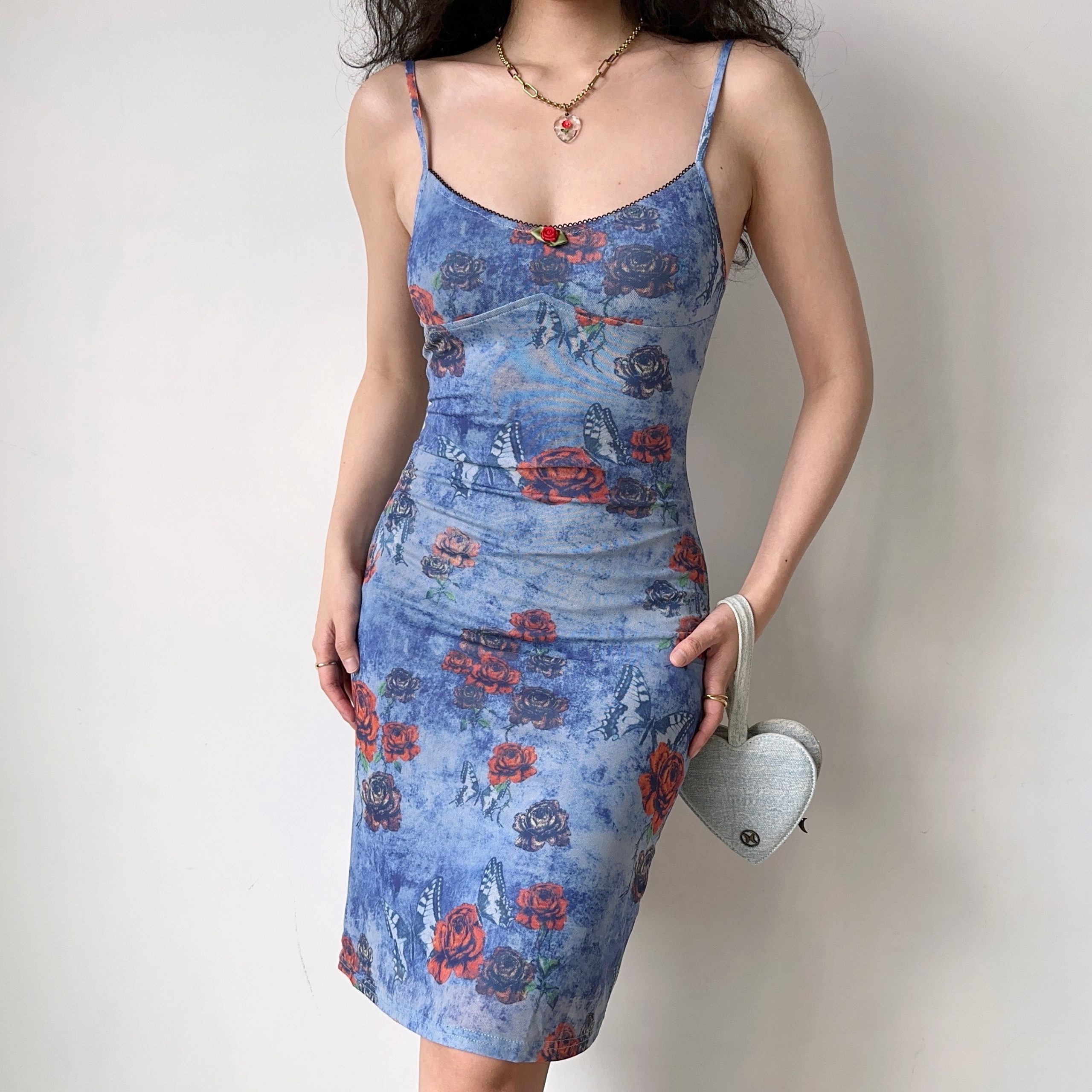 Retro Butterfly Flower Print Camisole Dress for Women - Fitted Waist, Hip-Hugging Short Skirt, European American Style, Y2K Fashion