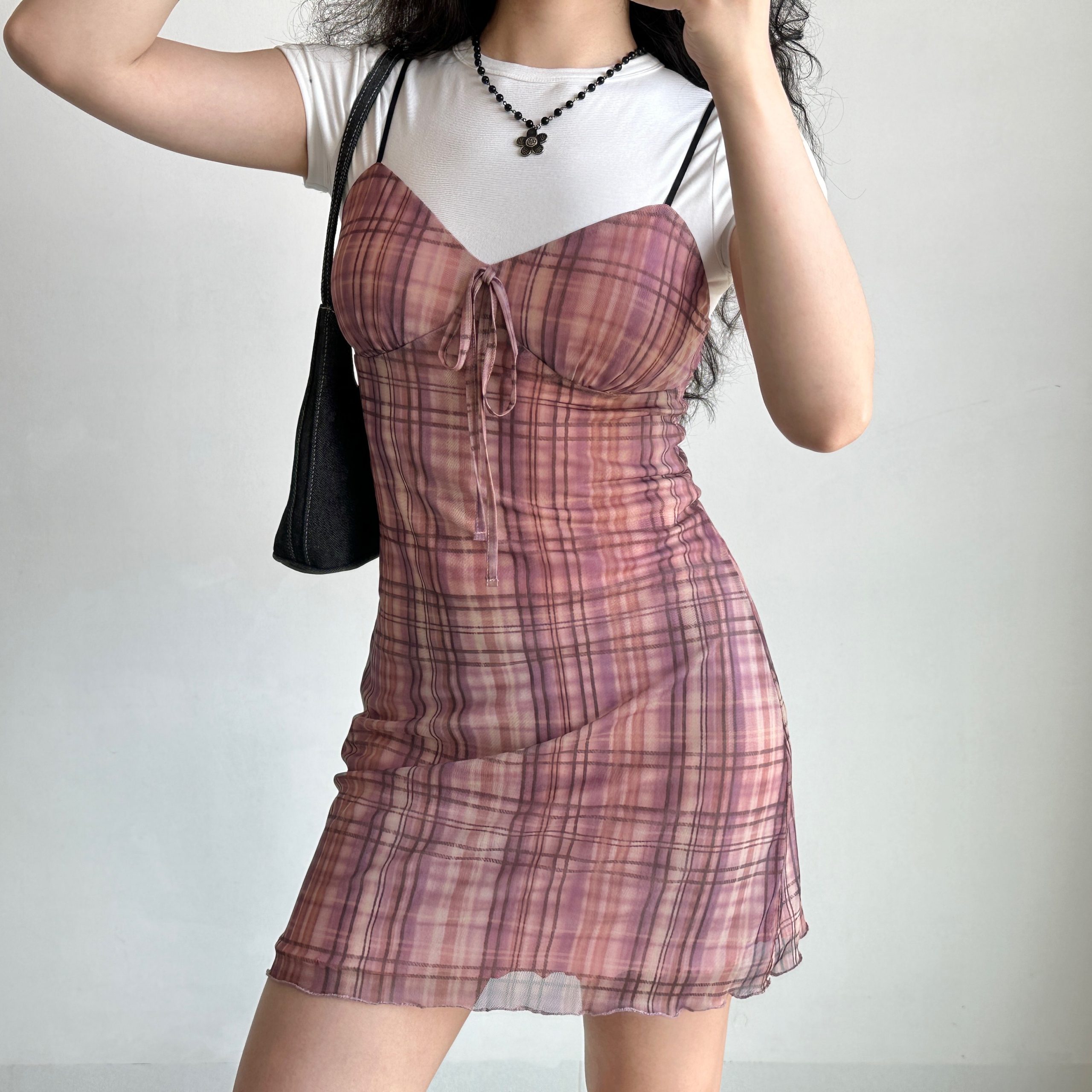Retro Checkered Strap Dress for Women - Self-Made European American Style, Bow Detail, Slim Fit, Sleeveless Summer Fashion Retro Checkered Strap Dress for Women - Self-Made European American Style, Bow Detail, Slim Fit, Sleeveless Summer Fashion