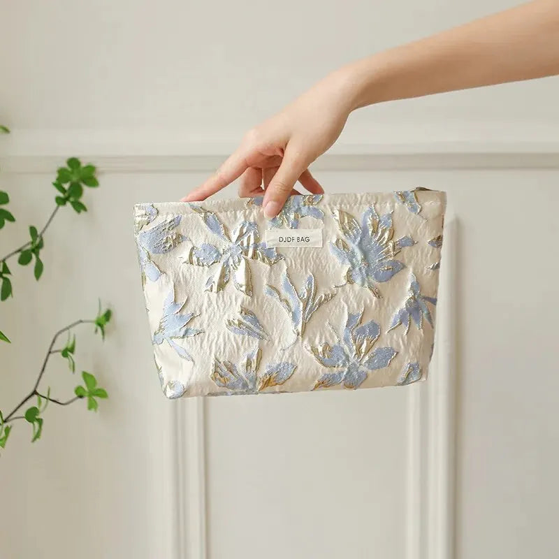Soft Girl Gold Flower Makeup Bag Soft Girl Gold Flower Makeup Bag