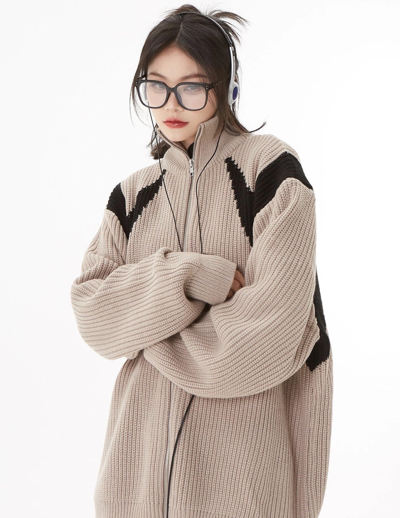Turtleneck Zip-Up Loose Cardigan Turtleneck Zip-Up Loose Cardigan