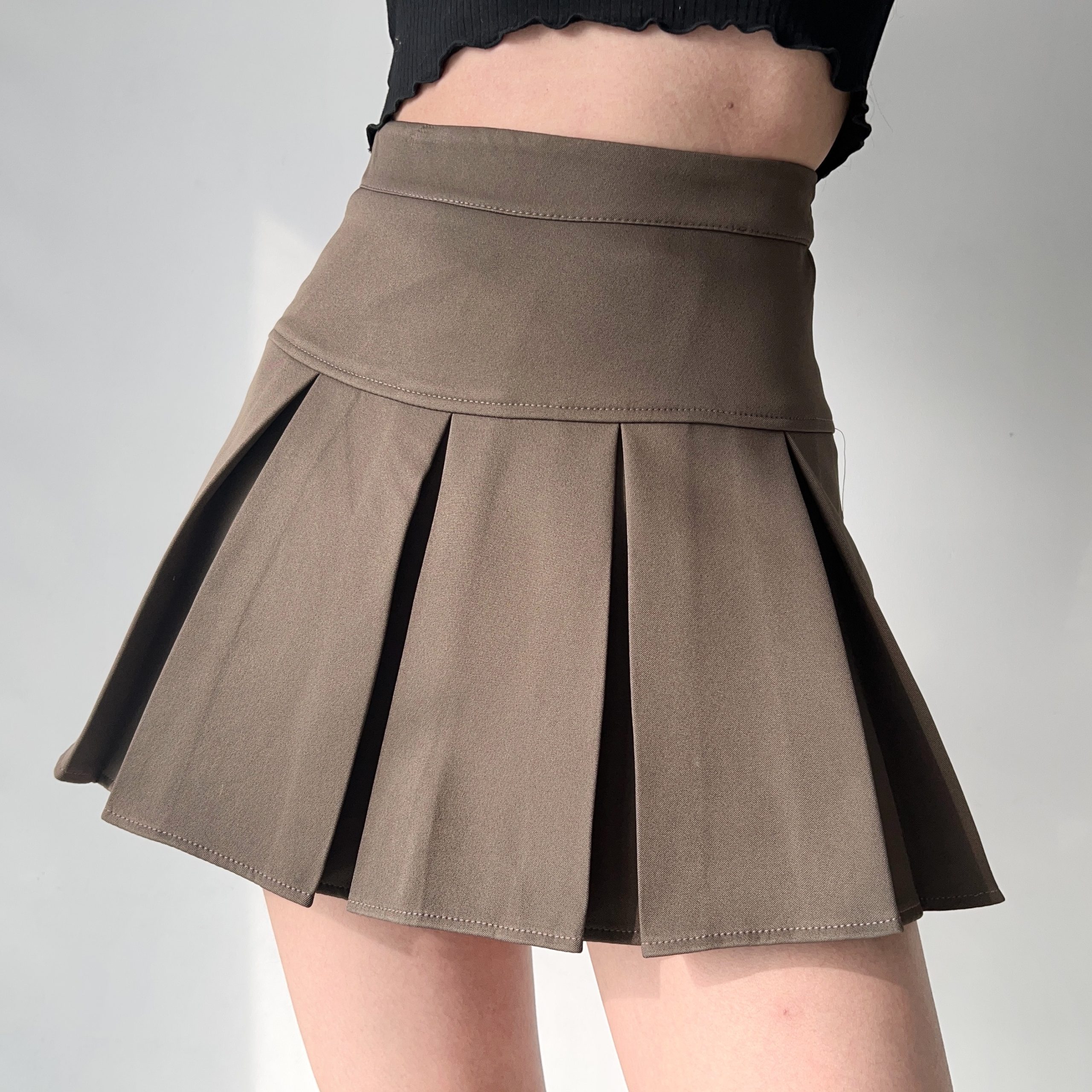 Vintage High-Waisted Pleated Skirt for Women - A-Line Short Skirt for Slimming & Leg-Lengthening - Versatile 90s Inspired Fashion